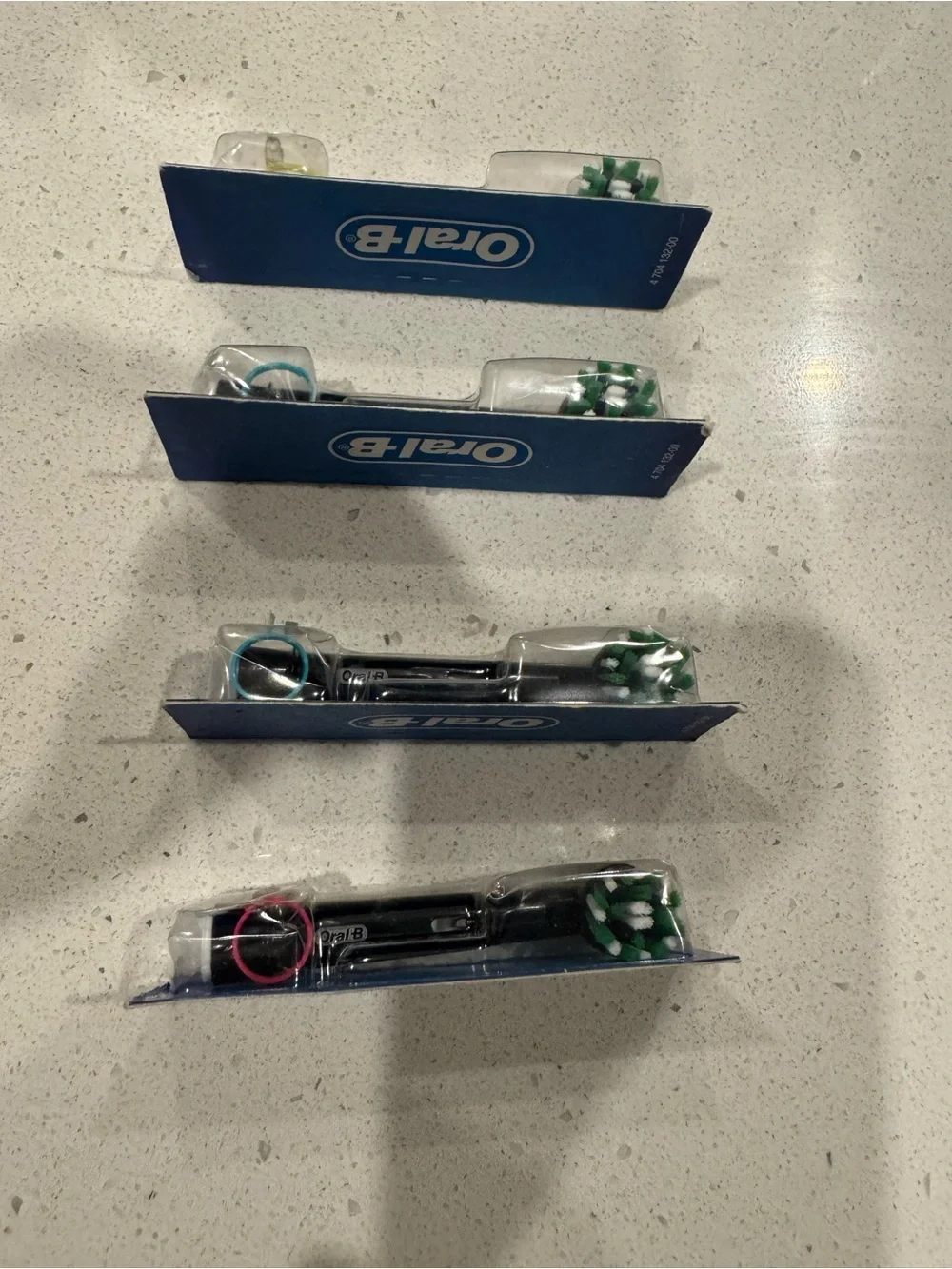 Pack of 4 Oral B Black Replacement Electric Toothbrush Heads with Color ID Rings